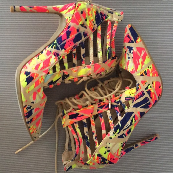 New Pumps/heels - Picture 5 of 5